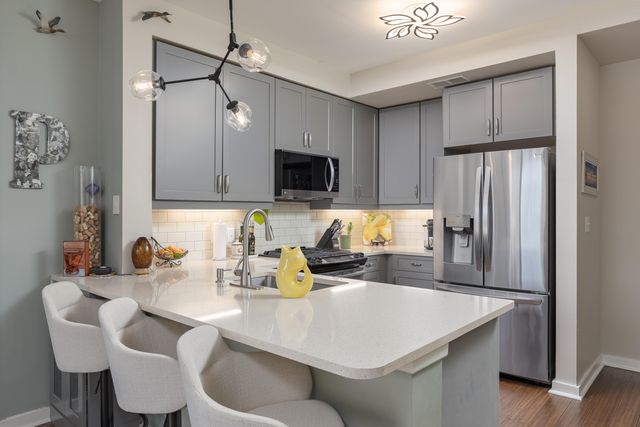 200 Manufacturers Road Apt 629, Chattanooga, TN 37405