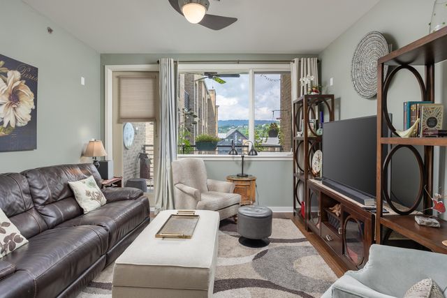 200 Manufacturers Road Apt 629, Chattanooga, TN 37405