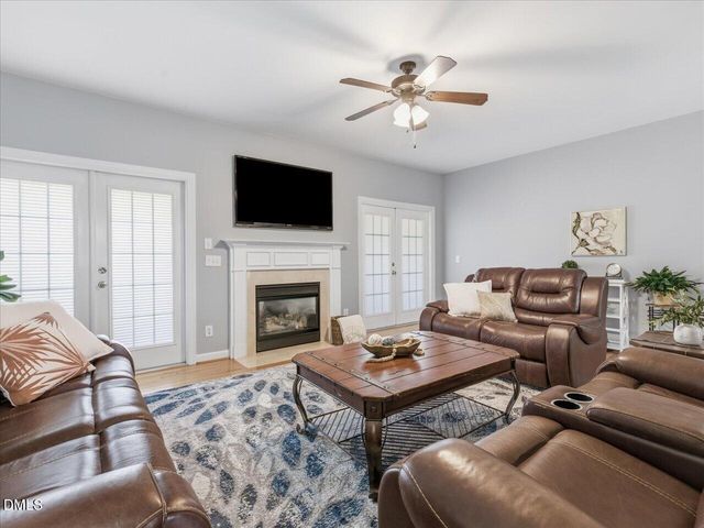 2044 Rosebriar Lane, Fuquay Varina, NC 27526