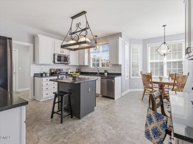 2044 Rosebriar Lane, Fuquay Varina, NC 27526