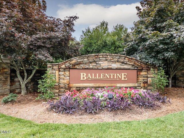 2044 Rosebriar Lane, Fuquay Varina, NC 27526