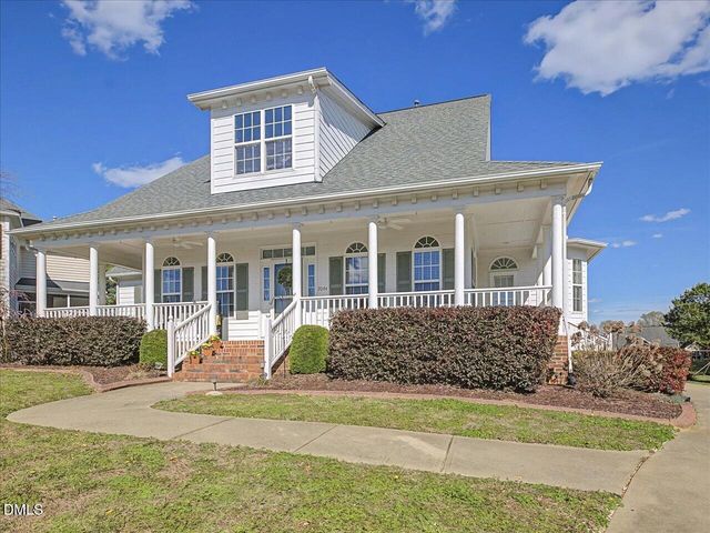 2044 Rosebriar Lane, Fuquay Varina, NC 27526