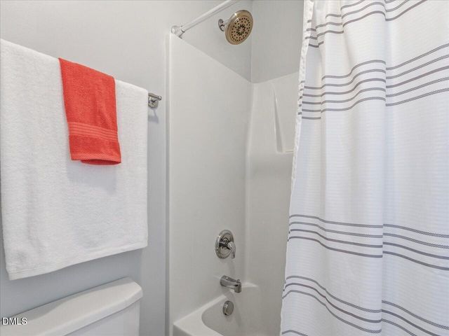 2044 Rosebriar Lane, Fuquay Varina, NC 27526