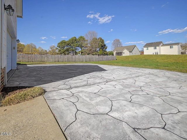 2044 Rosebriar Lane, Fuquay Varina, NC 27526