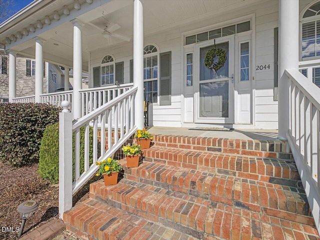 2044 Rosebriar Lane, Fuquay Varina, NC 27526