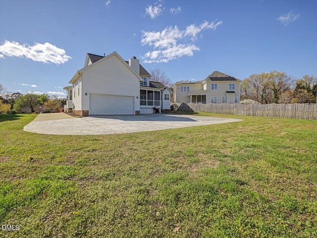 2044 Rosebriar Lane, Fuquay Varina, NC 27526