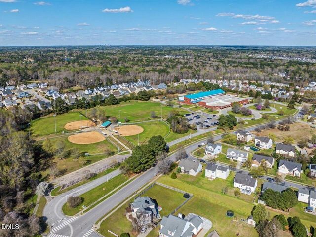 2044 Rosebriar Lane, Fuquay Varina, NC 27526