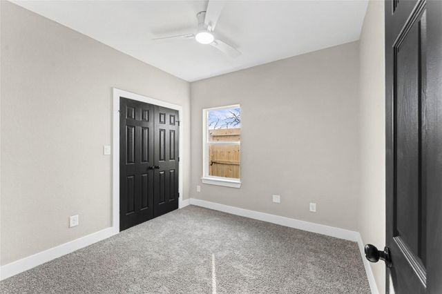 8221 Flaxman St, Houston, TX 77029