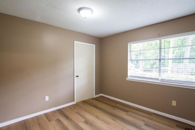 209 Miles St, Longview, TX 75605