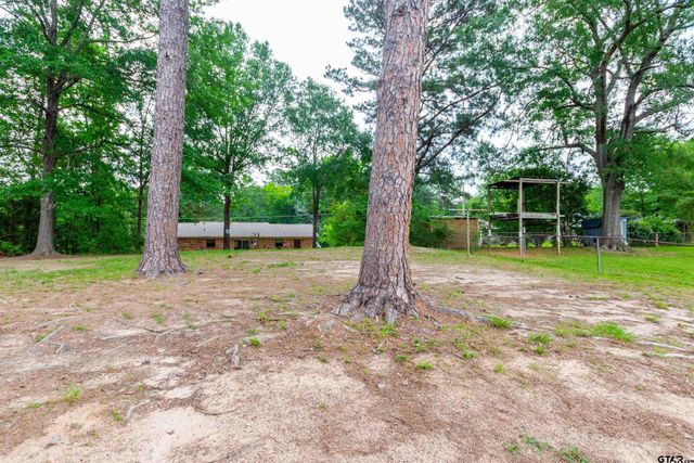 209 Miles St, Longview, TX 75605