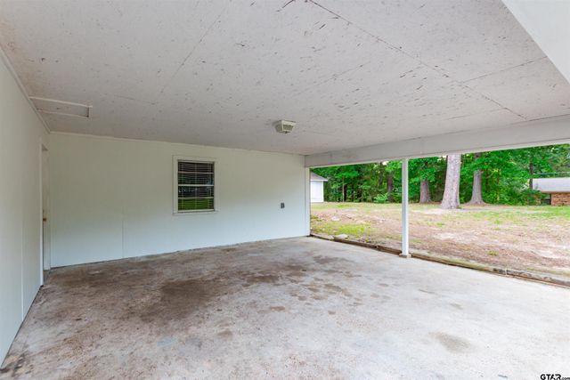 209 Miles St, Longview, TX 75605