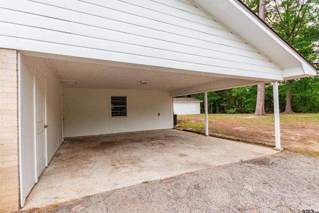 209 Miles St, Longview, TX 75605