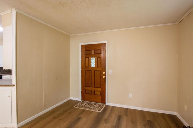 209 Miles St, Longview, TX 75605