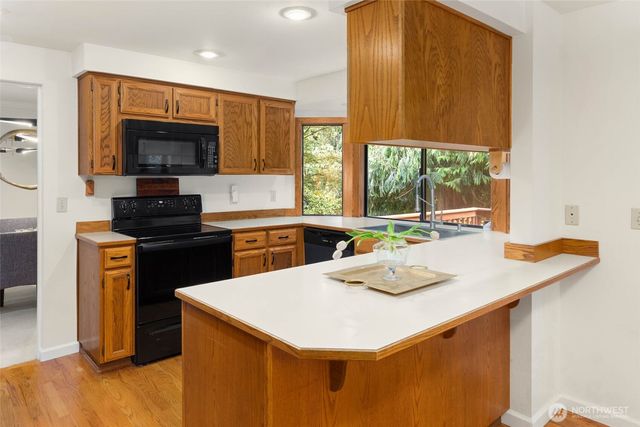 13815 176th Place NE, Redmond, WA 98052