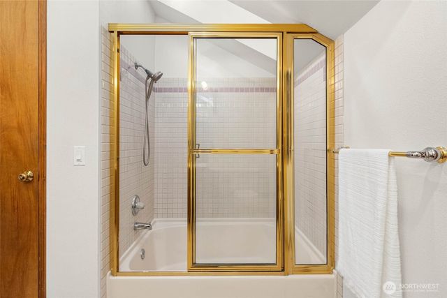 13815 176th Place NE, Redmond, WA 98052