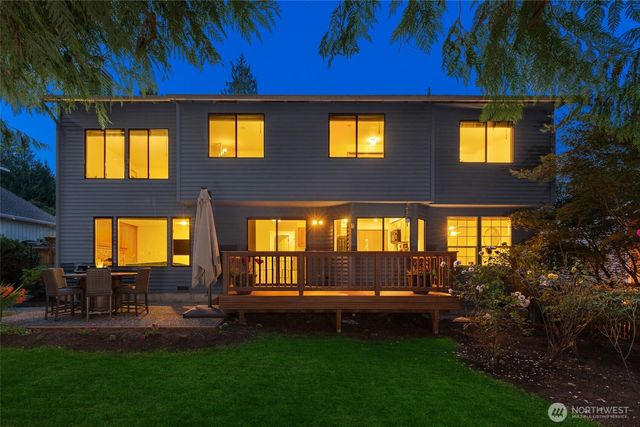13815 176th Place NE, Redmond, WA 98052
