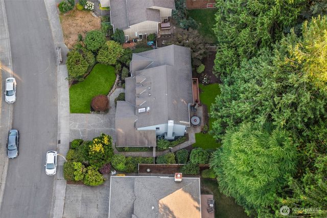 13815 176th Place NE, Redmond, WA 98052