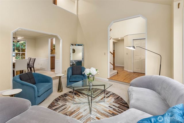 13815 176th Place NE, Redmond, WA 98052