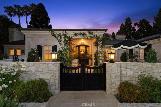 4 Winged Foot Lane, Newport Beach, CA 92660