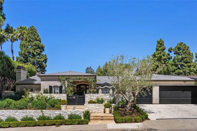 4 Winged Foot Lane, Newport Beach, CA 92660
