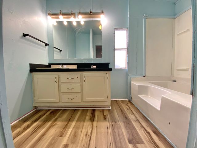 1002 Willow Street, Mexia, TX 76667