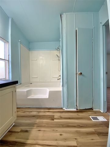 1002 Willow Street, Mexia, TX 76667