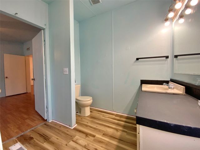 1002 Willow Street, Mexia, TX 76667