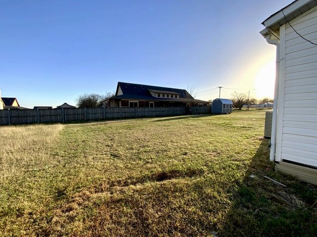 1002 Willow Street, Mexia, TX 76667