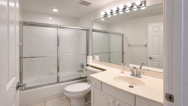 5429 STONEYBROOK LANE 102, Bradenton, FL 34203