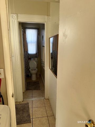 124 Smith Street, Derby, CT 06418