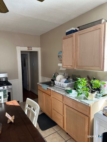 124 Smith Street, Derby, CT 06418