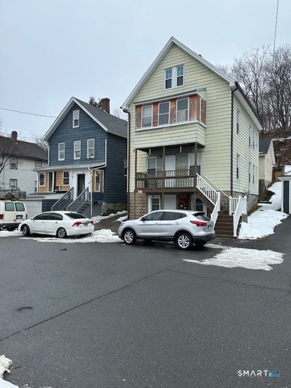 124 Smith Street, Derby, CT 06418