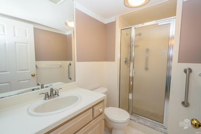 4501 N Wheeling 9b-3 Avenue 9b-3, Muncie, IN 47304