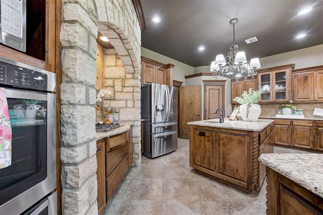 14501 Paddington Avenue, Oklahoma City, OK 73142