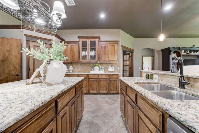 14501 Paddington Avenue, Oklahoma City, OK 73142