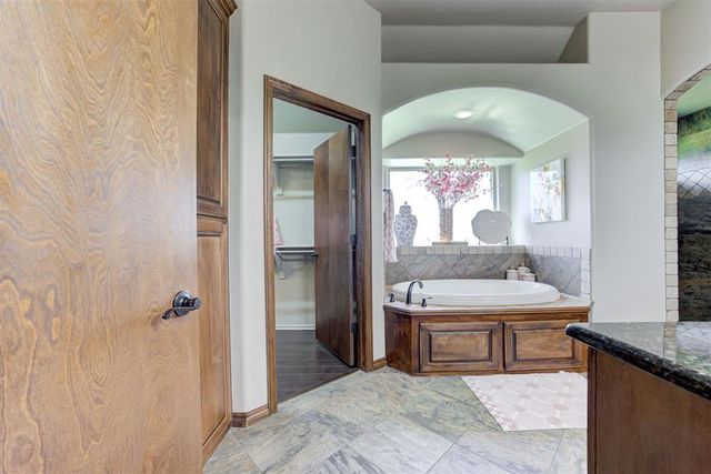 14501 Paddington Avenue, Oklahoma City, OK 73142