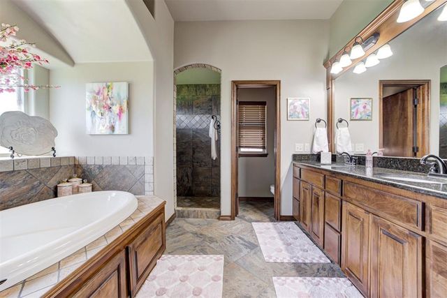 14501 Paddington Avenue, Oklahoma City, OK 73142