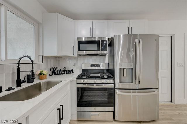 252 Meyers Avenue, Henderson, NV 89015