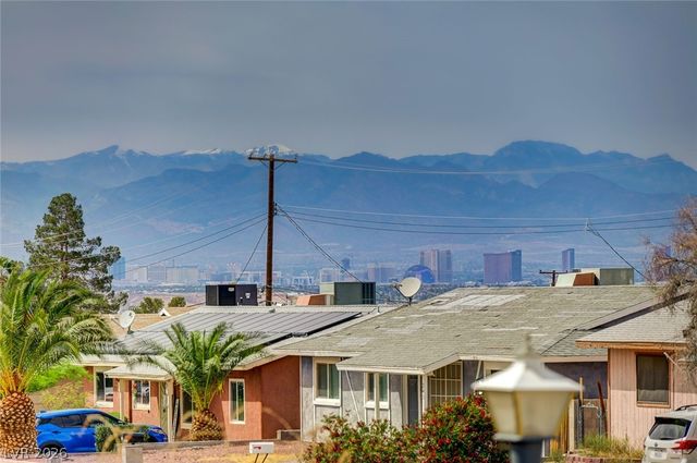 252 Meyers Avenue, Henderson, NV 89015