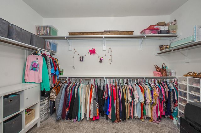 322 Wellshire Drive, West Columbia, TX 77486