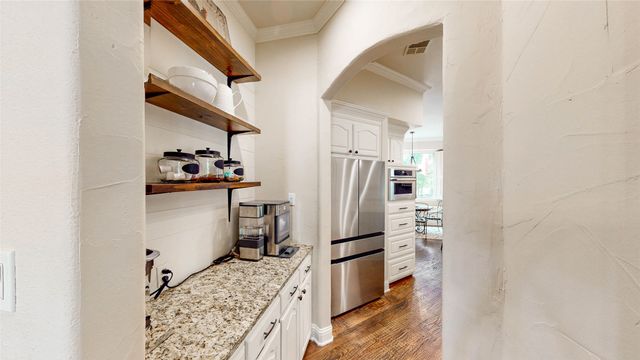 4319 Crown Knoll Circle, Flower Mound, TX 75028