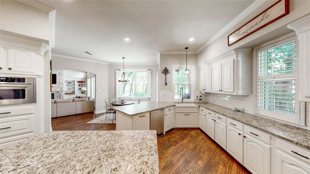 4319 Crown Knoll Circle, Flower Mound, TX 75028