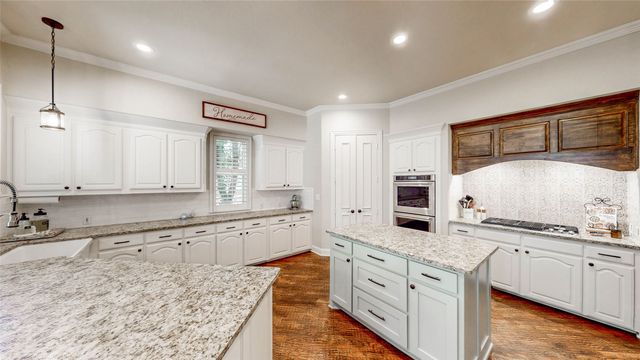 4319 Crown Knoll Circle, Flower Mound, TX 75028