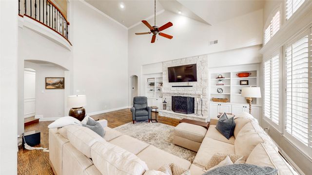 4319 Crown Knoll Circle, Flower Mound, TX 75028