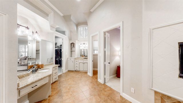 4319 Crown Knoll Circle, Flower Mound, TX 75028