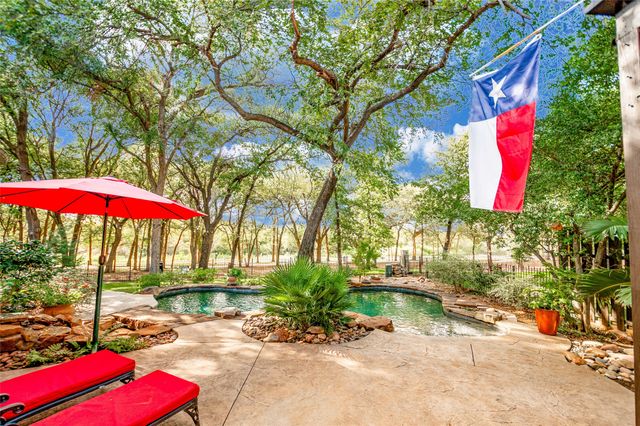 4319 Crown Knoll Circle, Flower Mound, TX 75028