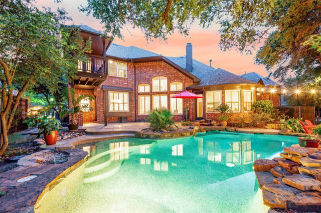 4319 Crown Knoll Circle, Flower Mound, TX 75028