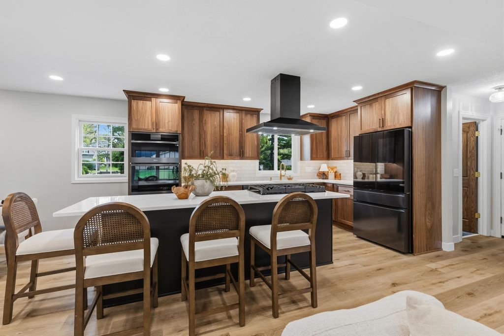 5613 Warden Avenue, Edina, MN 55436 — photo 3