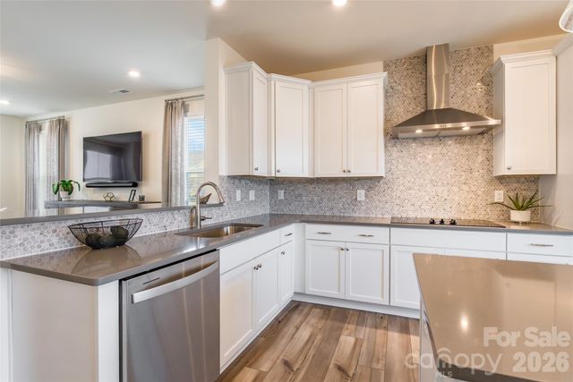 2106 Magnolia Blossom Way, Charlotte, NC 28211