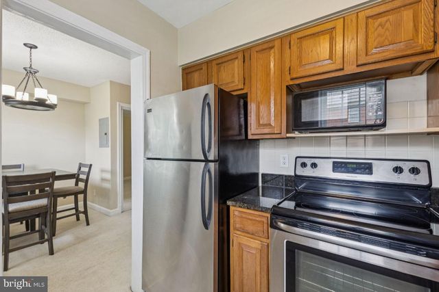 2803 ARLINGTON BLVD #130, Arlington, VA 22201